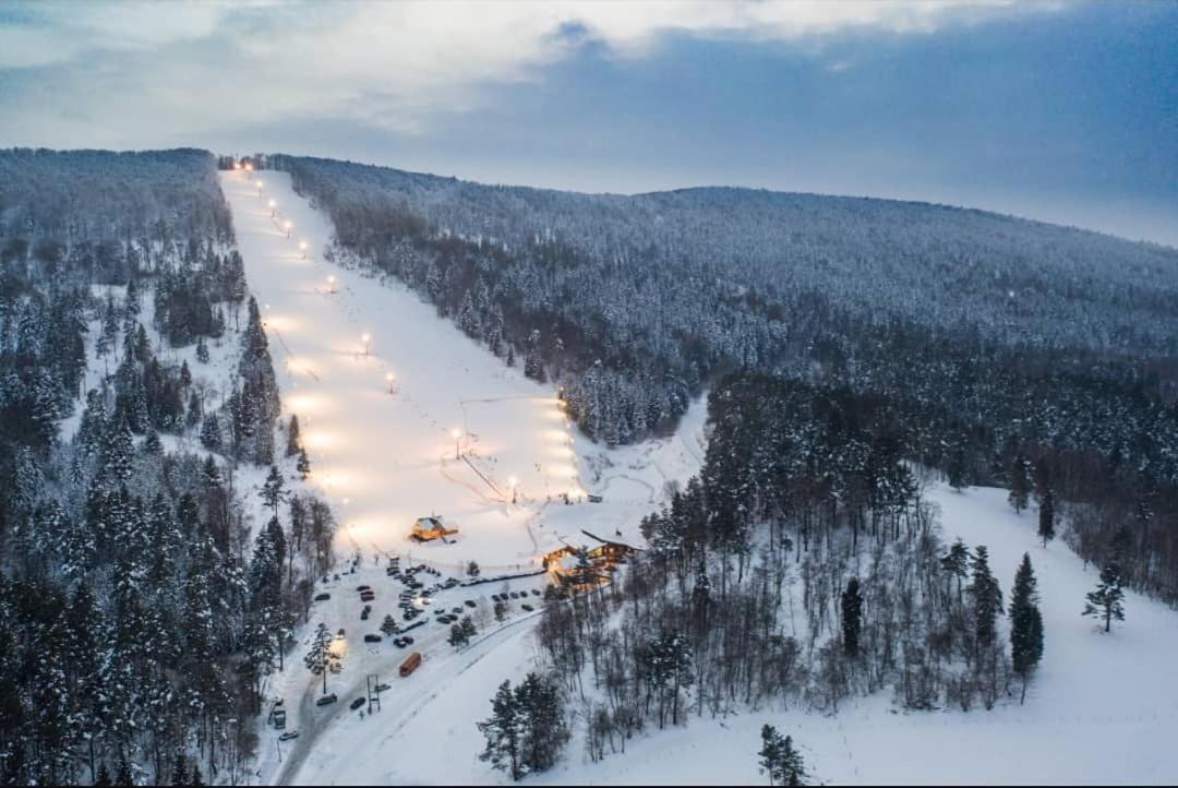 Pensjonat Laworta Ski Ustrzyki Dolne Kültér fotó